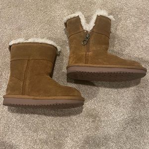 Kids Koolaburra boots! Size 10